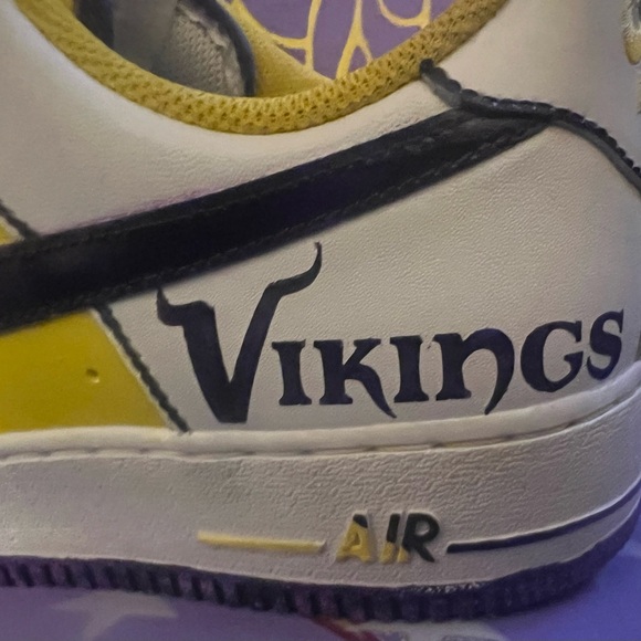 Size 9.5 - Custom Hand Painted Nike “ SKOL “ Air Force 1 - Picture 5 of 12